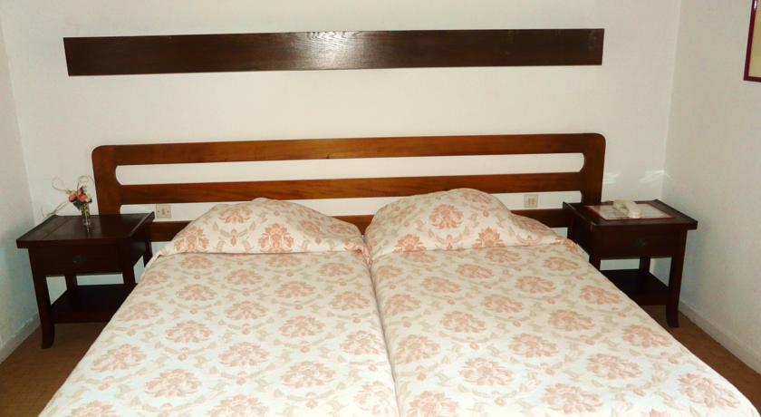 Hotel Le Mas Fleuri 베르네-레-방 객실 사진